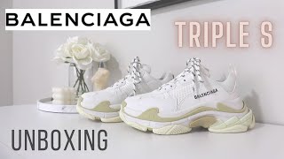 Balenciaga Triple S Unboxing & First impressions | Sizing? Comfort?