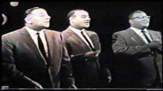 The Mills Brothers - I Believe In Santa Claus (live, 1957) chords