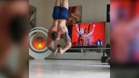 Clap Handstand Push Up WORLD RECORD (This Guy is Unstoppable)