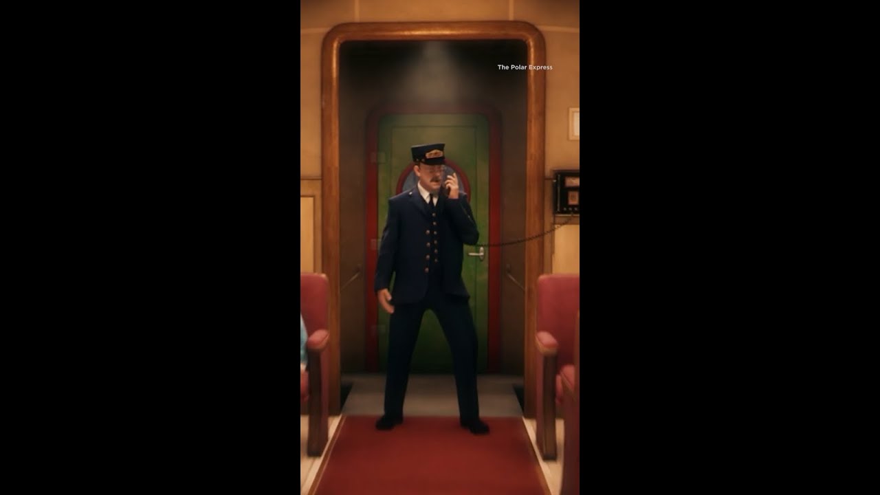 The hot chocolate delivery in #ThePolarExpress is just perfection 🤌