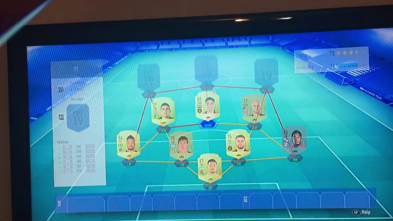 FIFA 19 ULTIMATE TEAM | 10K OP SQUAD BUILDER!!