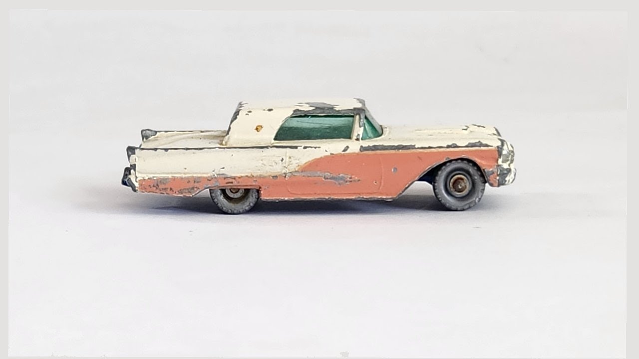 ミニカー MATCHBOX No.75 FORD THUNDERBIRD s-l400.jpg