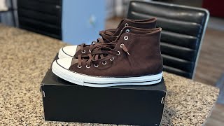 I’m a sneaker 👟 head series. Converse Dark root/ White