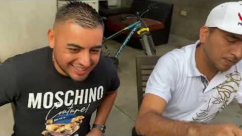 EL LTIMO EN DEJAR DE COMER GANA  | PICA COMPETENCI...