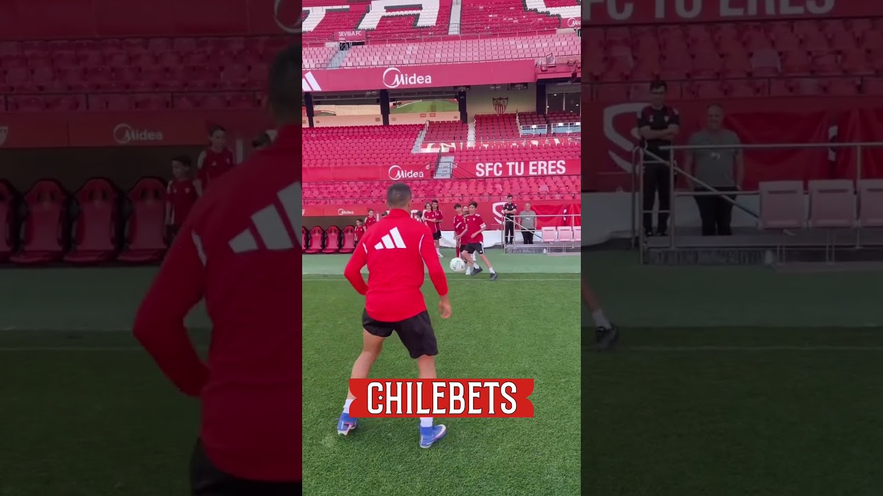 🤝 ALEXIS ENTRENANDO CON LA CANTERA DEL SEV[...]