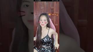 Beautiful Girl Excercises In The Morning - Like & Subscribe