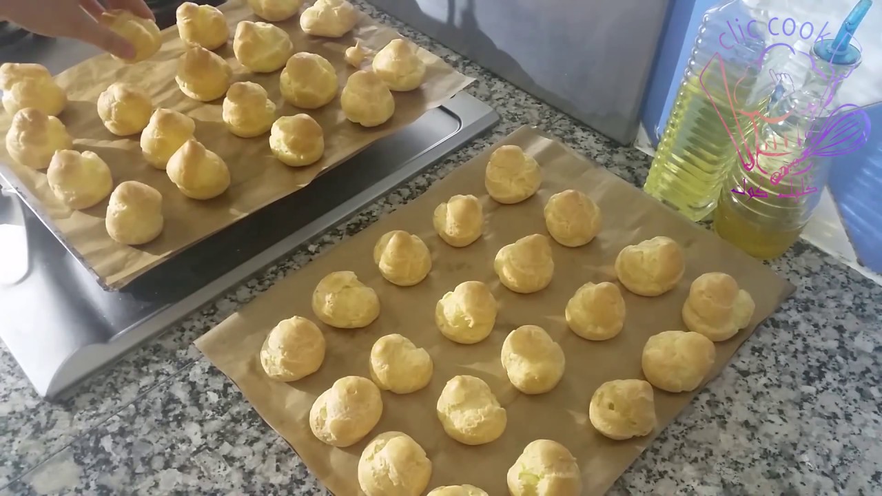 عجينة الشو و ايكلير/Pâte à choux/ Choux pastry/
