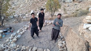 Download Lagu Construction begins on Ali's strange house in the heart of the mountains | With hardworking workers MP3