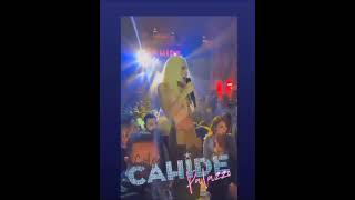 Gülşen Zuhal Topalin Masasına Çıkıp Şarkı Söyledi, Topal Eşlik Etti