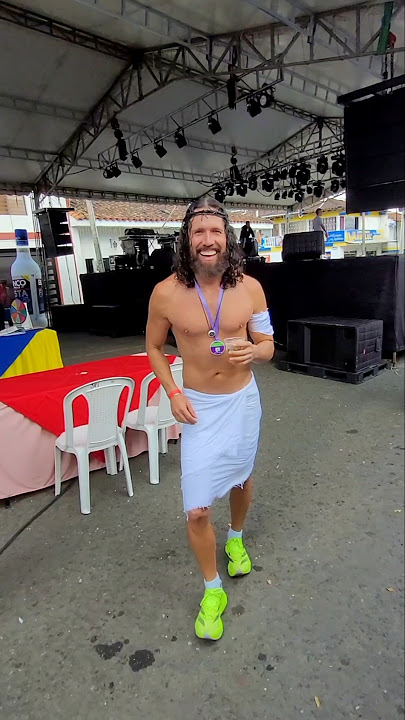 Los pasos sagrados Jesús Salsero #salsa #lacalledelsabor #lacalledelsaborcali  #humor #humorlatino