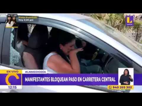 Novia que iba a casarse rompe en llanto tras ataque de transportistas: “El Presidente es un inepto”
