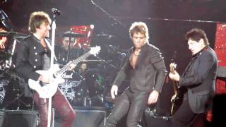Video thumbnail of "Bon Jovi - Hot Legs (middle of Bad Medicine) - Feb 15 2011 @ ACC, Toronto"