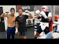 GERVONTA DAVIS SPARS FERNANDO VARGAS SON ARMADO VARGAS