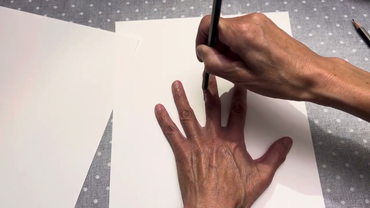 Classplan - Op art Optical illusion hand in Chinese