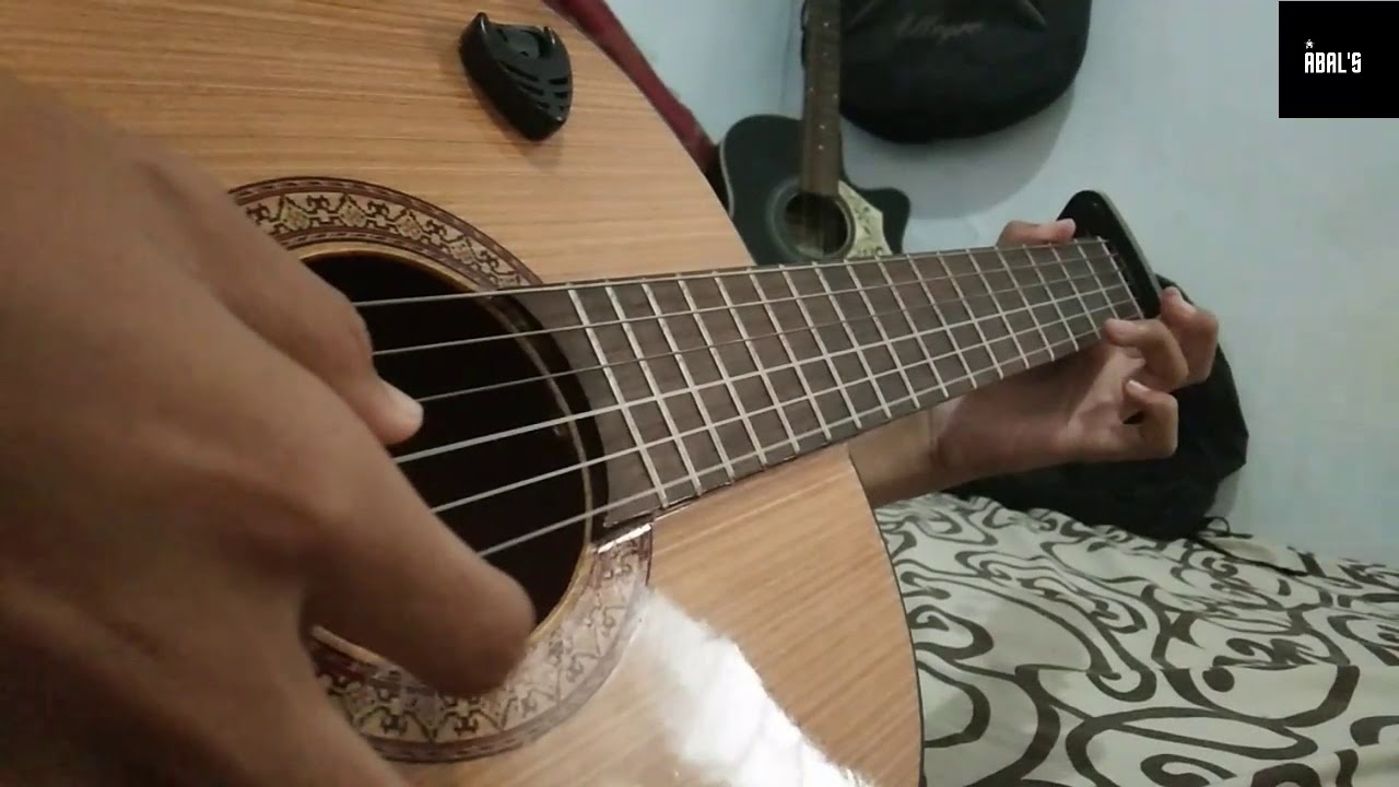 (Anji) Menunggu Kamu Fingerstyle By: Hz guitar - YouTube
