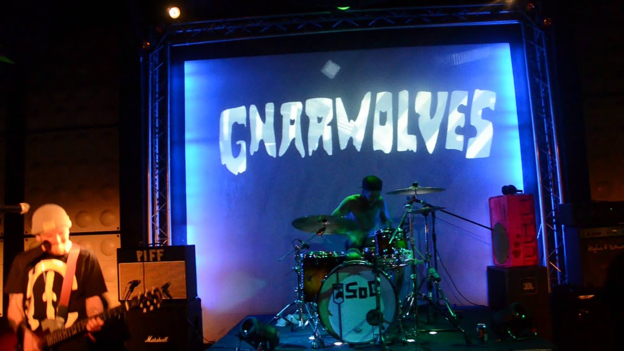 Смотреть «GNARWOLVES - LIMERENCE» на YouTube Смотреть «GNARWOLVES - LIMERENCE» на YouTube