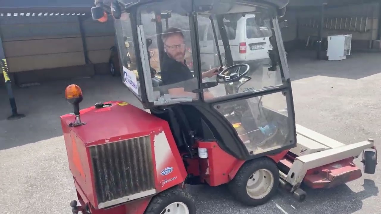 Redskapsbärare 4wd Ventrac 3200