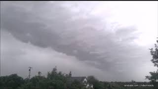 Cold Front with Lightning bolt 2018 04 11