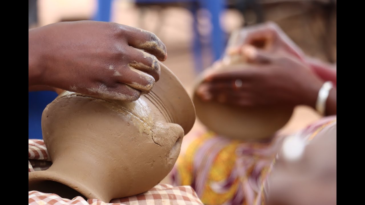 Les potières de Tchériba : gardiennes d’un savoir-faire ancestral