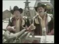 Los Huracanes Del Norte - En Que Trabaja El Muchacho [Video Oficial]