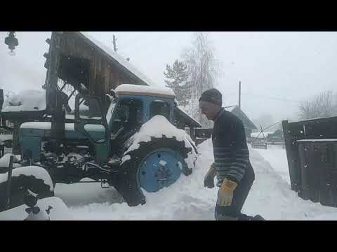 Чистка снега в