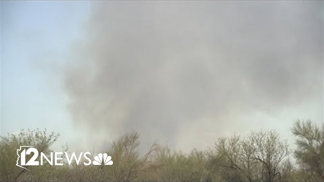 Emergency crews respond to brush fire in Surprise - YouTube