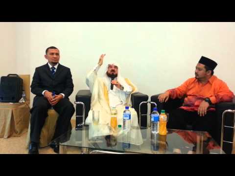 تحقيق آراء الشافعية في علة الثمنية في الأوراق النقدية وبيان حكم شراء الذهب بها آجلا