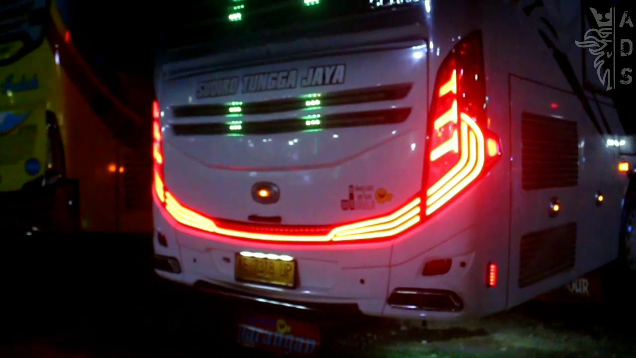 Sudiro Tungga Jaya Black |JetBus 3+ || ELKUSLA Bus {Elang Kuat Selamet