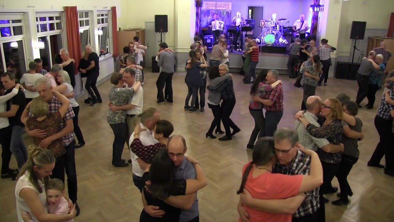 Lagagården 31/10 2017 med Robbans no: 3 av 3. Foxtrot.