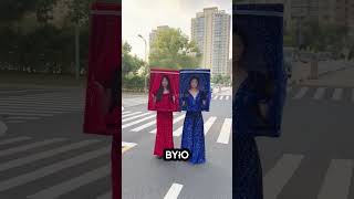 Magia sukienki-kostki… i sekretne życie tych dwojga!