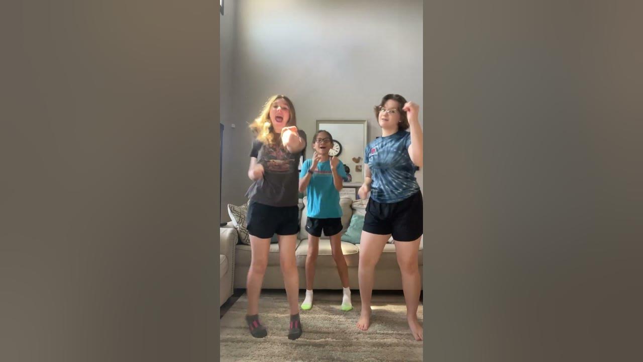 It’s raining tacos! #shorts #funny #dance #trend
