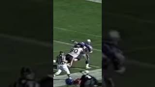Curtis Martin beats the Bears’ defense for a 70-yard touchdown in 1997