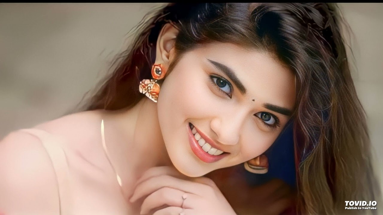 Tu Jo Has Has Ke Sanam Mujhse Baat Karti Hai | 4k Video | Raja Bhaiya (2003) Udit Narayan | Golden