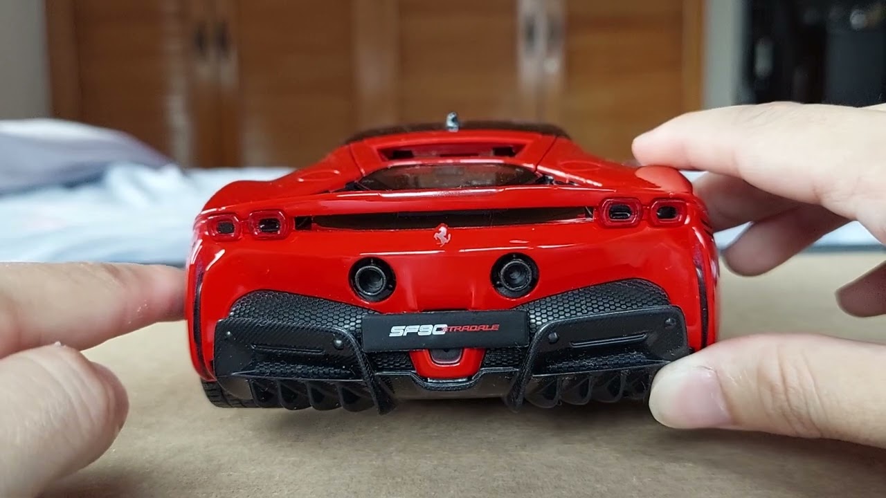 Bburago 1/18 Diecast - Ferrari SF90 Stradale 