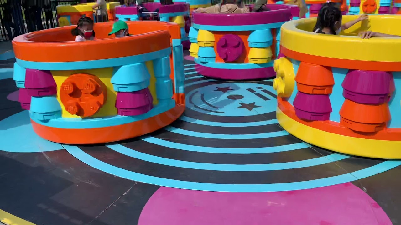 No.9.8 Legoland New York -- Dizzy Disco Spin