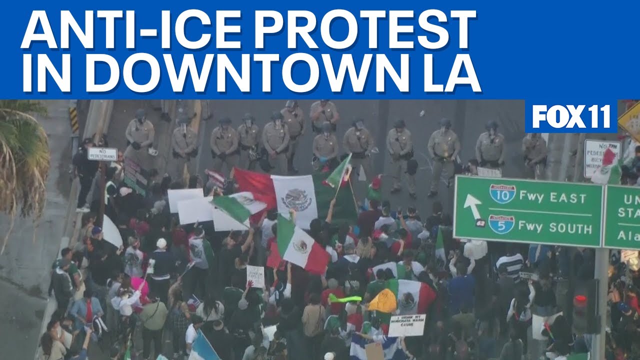 Protesters Block 101 Anti-ICE protesters shut down 101 Freeway in downtown LA - YouTube