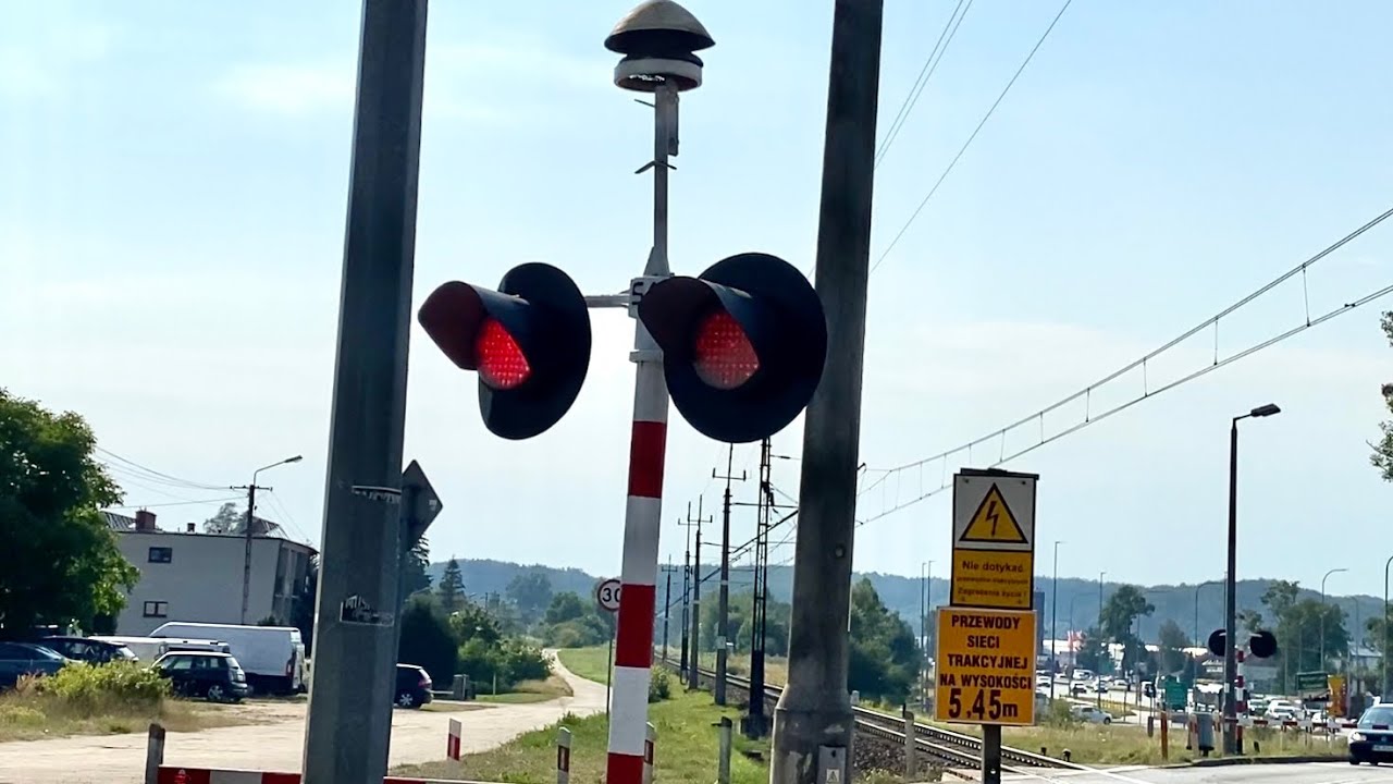 przejazd kolejowy z ssp spa-2a w trojmiescie i en57akm skm trojmiasto