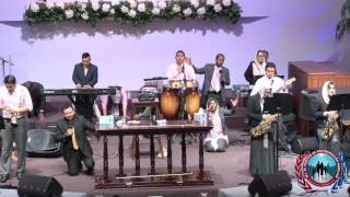 Un Adorador - Alabanzas De Restauracion