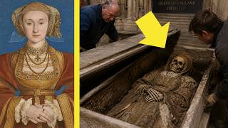 Opening The Coffin Of Anne Of Cleves