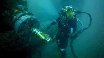 Deep Sea Construction:  A day in the life of a Saturation Diver