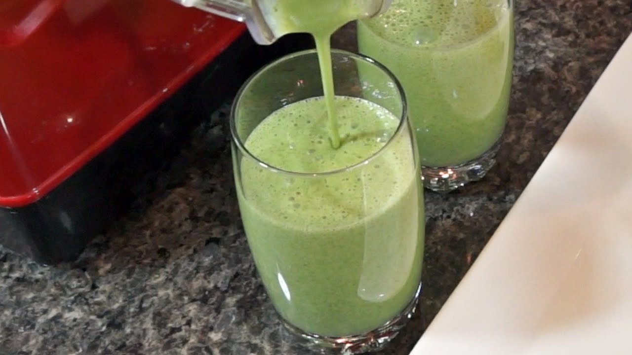 Green Smoothie with Kale and Spinach Ice Cubes: Quick and Easy Recipe ...