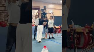 Teochew Opera 潮剧งิ้วแต้จิ๋ว姐妹皇后排练中