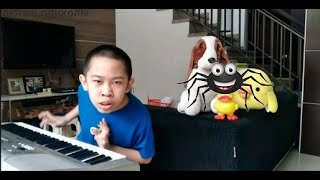 мальчик с ума сошел играет на пианино Танец паука (кавер-версия для фортепиано)