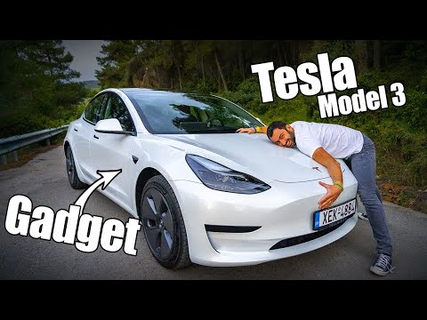 Κρυφές και... πονηρές λειτουργίες του Tesla Model 3