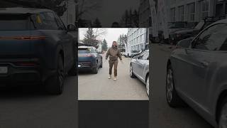 Elektro 580Hp Vs. V12 Twin Turbo 570 Koní