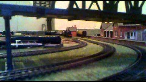 oo gauge in the shed part 2.mp4