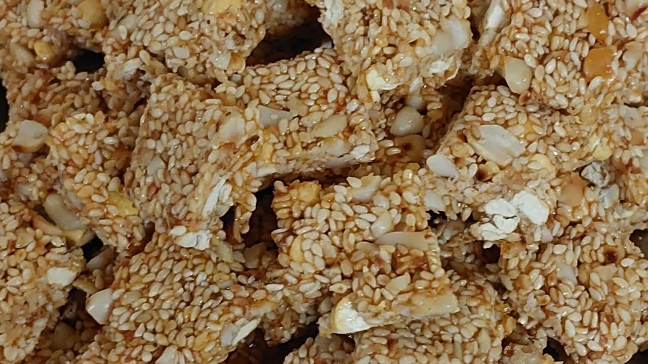 तिळ संक्रांतीची तीळगुळ रेसिपि नक्की बघा लाईक सक्राईप कमेंट नक्कीच करा