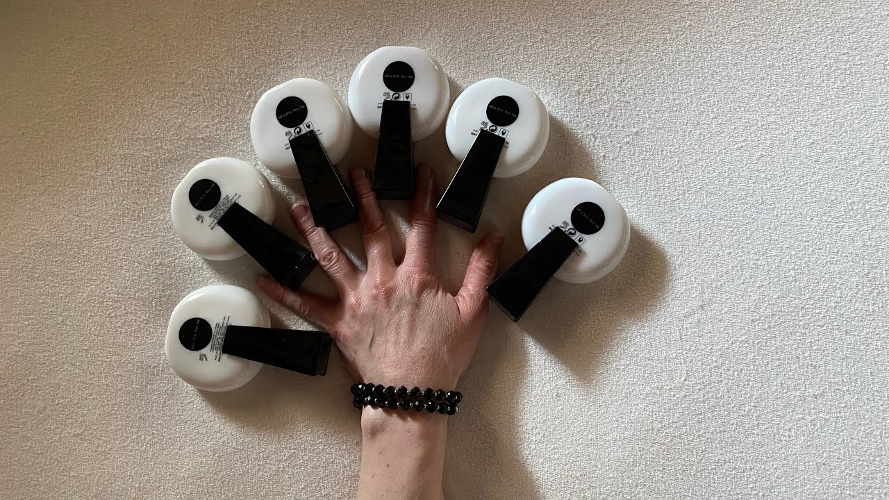 Дублі, тріплі та квадріплі, або як розмножуються парфуми.