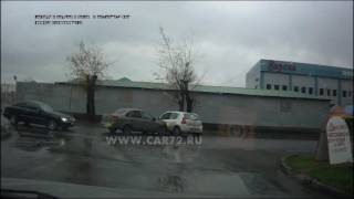 Lada Granta и Renault Sandero столкнулись на ул. Чаплина в Тюмени(Lada Granta и Renault Sandero столкнулись на ул. Чаплина в Тюмени http://www.car72.ru/ Если у вас есть видео ДТП или другой интере..., 2016-10-03T17:34:47.000Z)