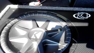 Two kicker 12 inch comp vr and a kenwood 1000w